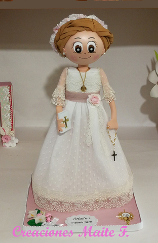 fofuchas de comunion con vestido de tela