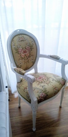 restaurar silla rococo con reposabrazos pintar blanco roto y tapizar restaurar silla rococo con reposabrazos pintar blanco roto y tapizar