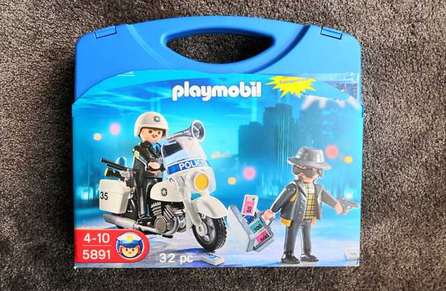 maletin policia playmobil