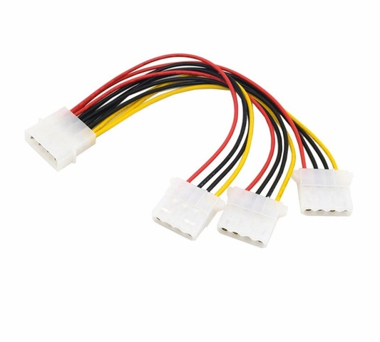 Conector Mechero Macho 12V Económico Rinder
