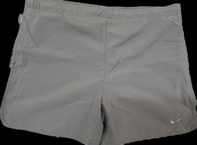short dama nike