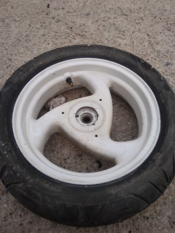 Uno plato rueda trasera freno Kawasaki Suzuki rojo