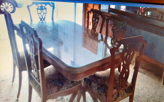 MIL ANUNCIOS.COM - Comedor de madera maciza en haya tallado