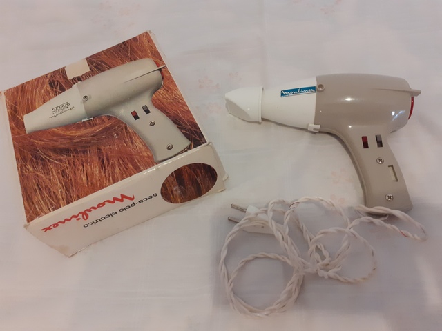 MIL ANUNCIOS.COM Secador moulinex Segunda mano y anuncios Secador de pelo antiguo Moulinex de segunda mano por 12 € en