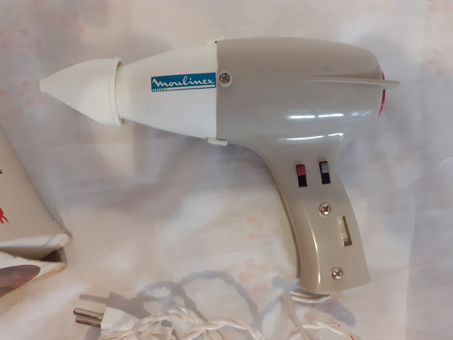 MIL ANUNCIOS.COM Secador moulinex Segunda mano y anuncios Secador de pelo antiguo Moulinex de segunda mano por 12 € en