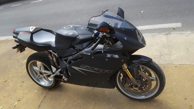 Mv Agusta f4 RR 2012 rojo-blanco 1:12 moto modelo la cast de maisto