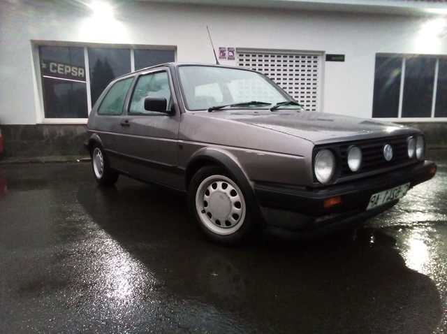VOLKSWAGEN - GOLF 1. 8 - foto 1