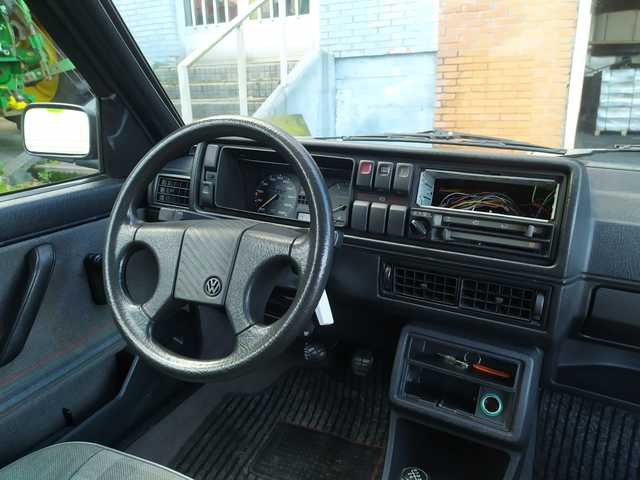 VOLKSWAGEN - GOLF 1. 8 - foto 3