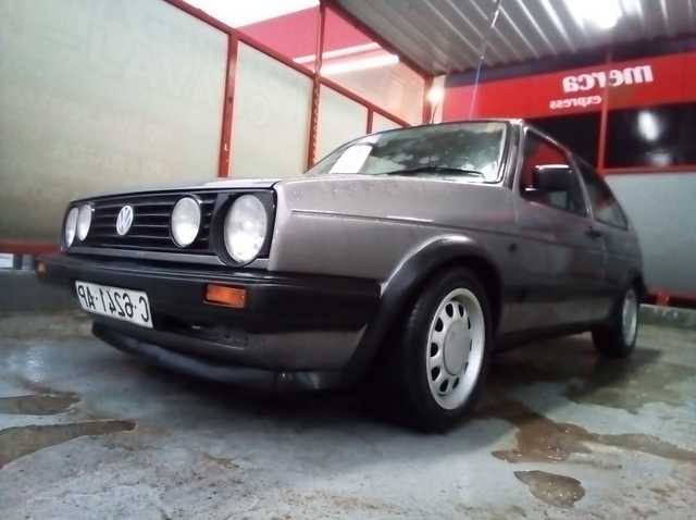 VOLKSWAGEN - GOLF 1. 8 - foto 5