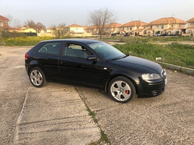 AUDI - A3 1. 6 - foto 1