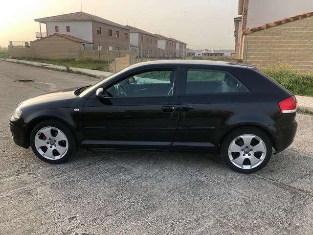 AUDI - A3 1. 6 - foto 3