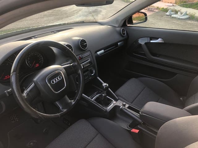 AUDI - A3 1. 6 - foto 6