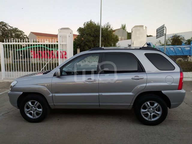 KIA - SPORTAGE 2. 0 CRDI VGT ACTIVE 4X4 - foto 5