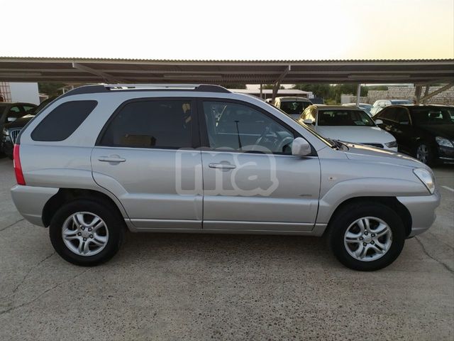 KIA - SPORTAGE 2. 0 CRDI VGT ACTIVE 4X4 - foto 6