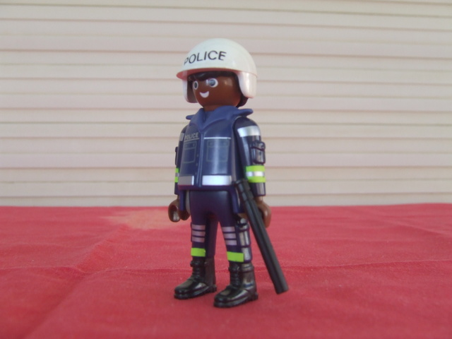 playmobil negro