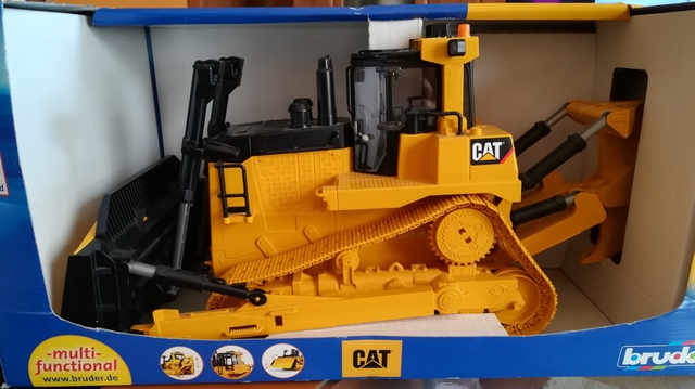 juguetes marca bruder