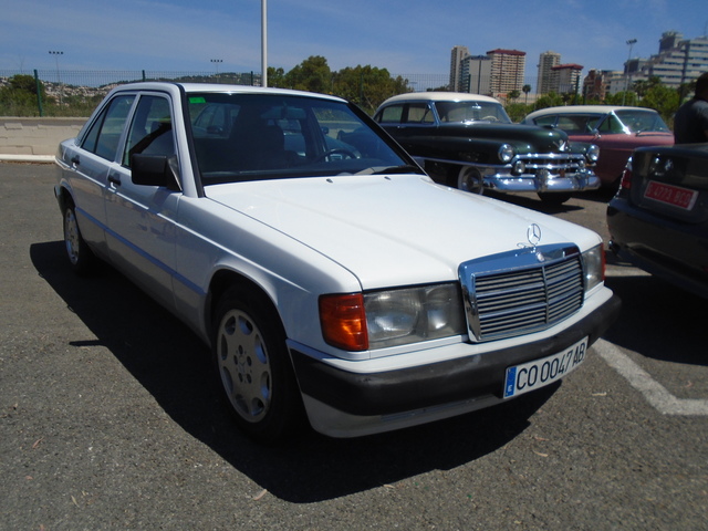 MIL Mercedes Benz 190 2.5d