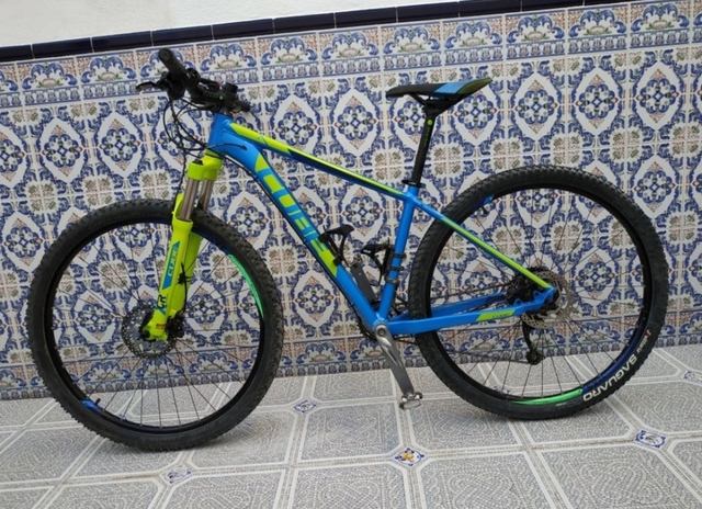 bicicleta cube analog