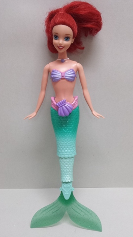 muñeca ariel sirena nadadora mattel