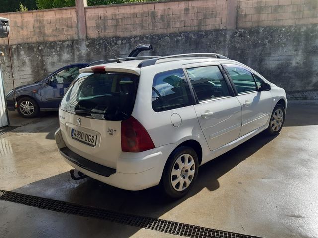 AutoHak enganche remolque para peugeot 307 SW combi 05-07 starr 13pol específicamente