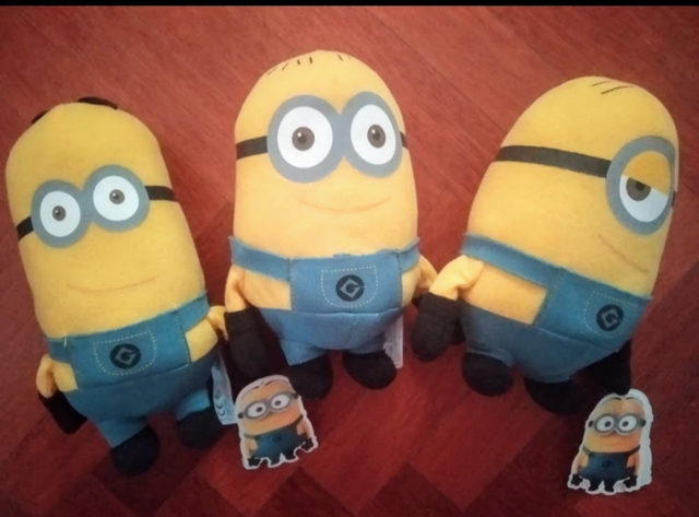 muñecos minions carrefour