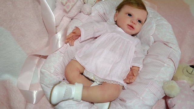 bebe silicona platino 500 euros