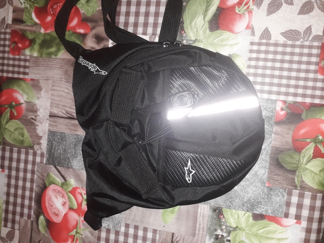 riñonera moschino hombre