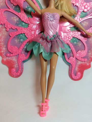 muñeca barbie mariposa alas magicas