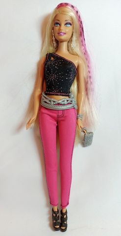 barbie mechas magicas