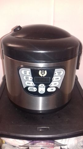 Olla a presión eléctrica de segunda mano por 50 € en Madrid Olla a presión eléctrica de segunda mano por 50 € en Madrid