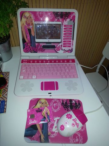 computadora barbie