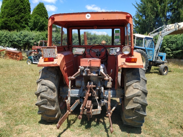 Biela x Internacional 674 Tractor Motor De 4 cilindros ih. £ 40+VAT