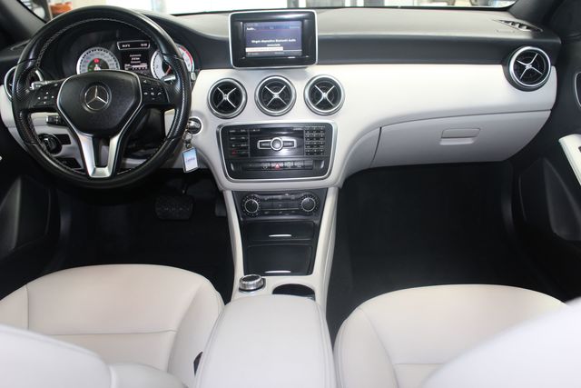 Cochecito De Paseo Bebè City Mini Single 3 Ruedas $ 32999.0 Cochecito De Paseo Bebè City Mini Single 3 Ruedas $ 32999.0