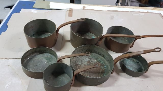 MIL ANUNCIOS.COM Vajillas en Vizcaya. Venta de vajillas de Cacerolas vintage de segunda mano por 10 € en Berango en