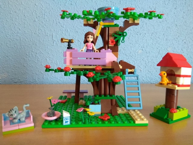 casa del arbol de lego friends