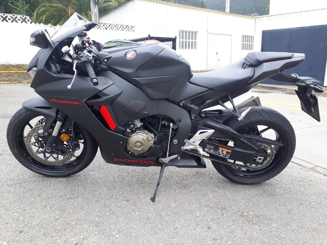 Renthal Piñón Para Honda 2013 CBR1000RR Fireblade frontal