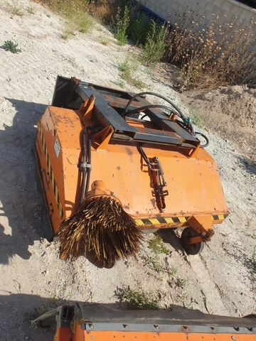 MIL ANUNCIOS.COM - BARREDORA CUCHARON capacidad 170 litros