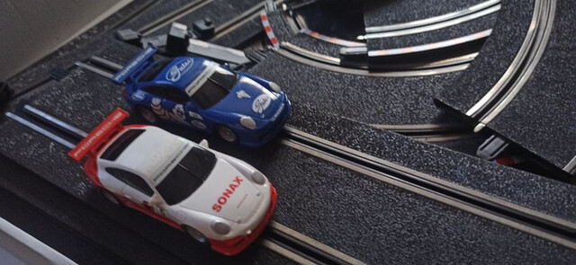 scalextric loopinator