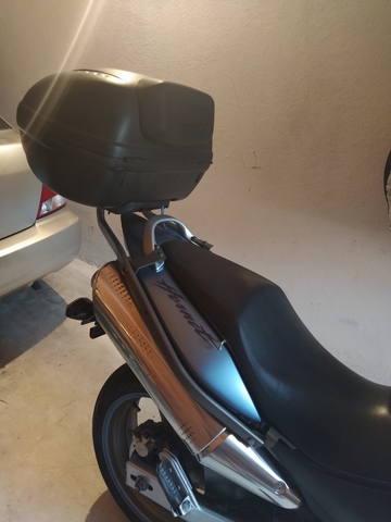 Baúl moto de segunda mano en la provincia de Valladolid en Baúl moto de segunda mano en la provincia de Valladolid en