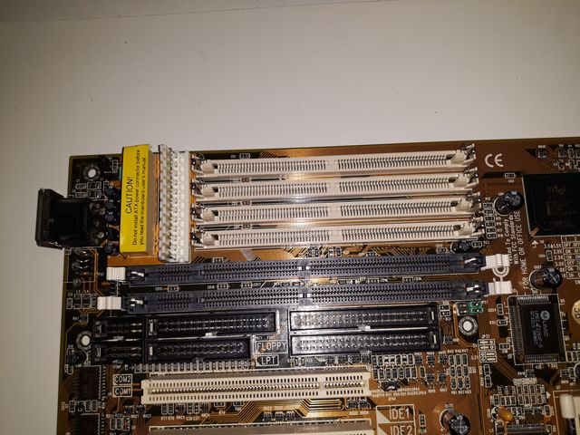 Drivers motherboard pcchips m935cg 2 Drivers motherboard pcchips m935cg 2
