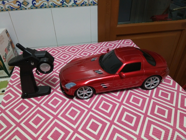coche teledirigido mercedes