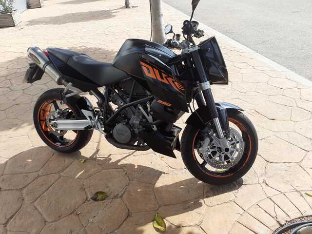 KTM - SUPERDUKE 990