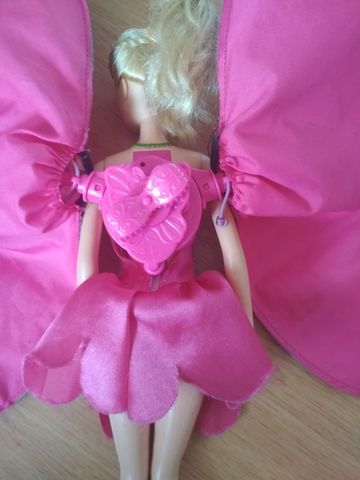 barbie mariposa juguete