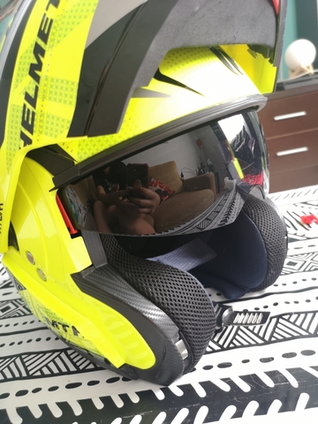 Casco de la moto GP de segunda mano por 50 € en Almendralejo Casco de la moto GP de segunda mano por 50 € en Almendralejo