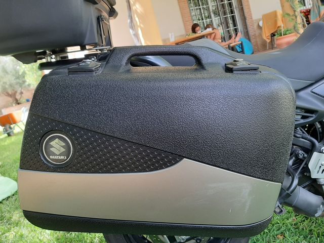 Milanuncios - Kit suzuki 3 maletas fibra v-strom 650 2