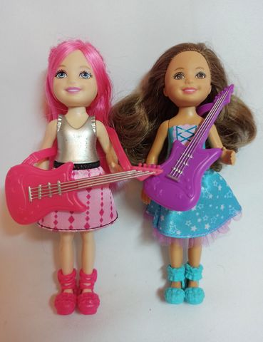 kelly y chelsea barbie