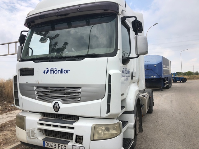 Renault premium 440