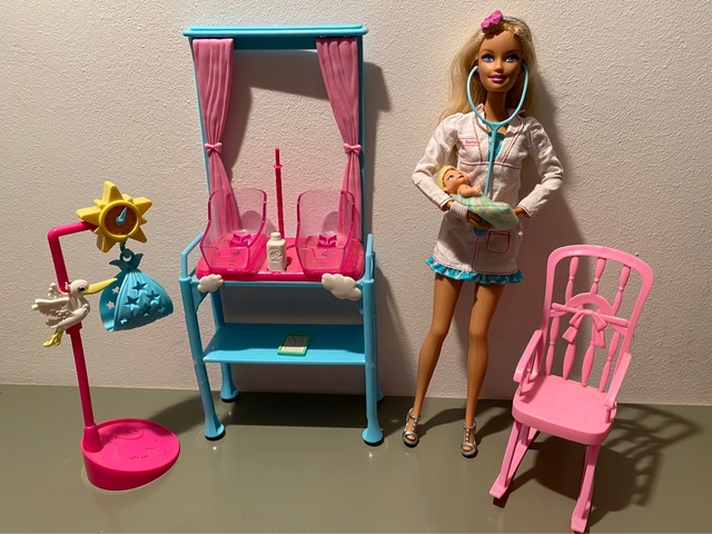 pediatra barbie