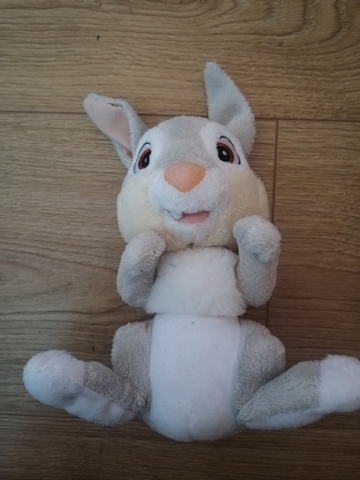 conejo tambor peluche