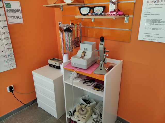 MIL ANUNCIOS.COM - Gabinete optica